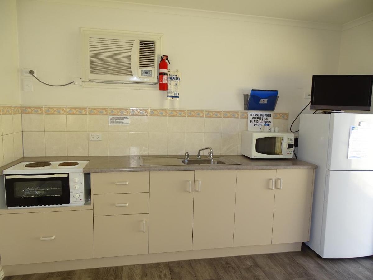 Motel Moonta Bay Cabins *