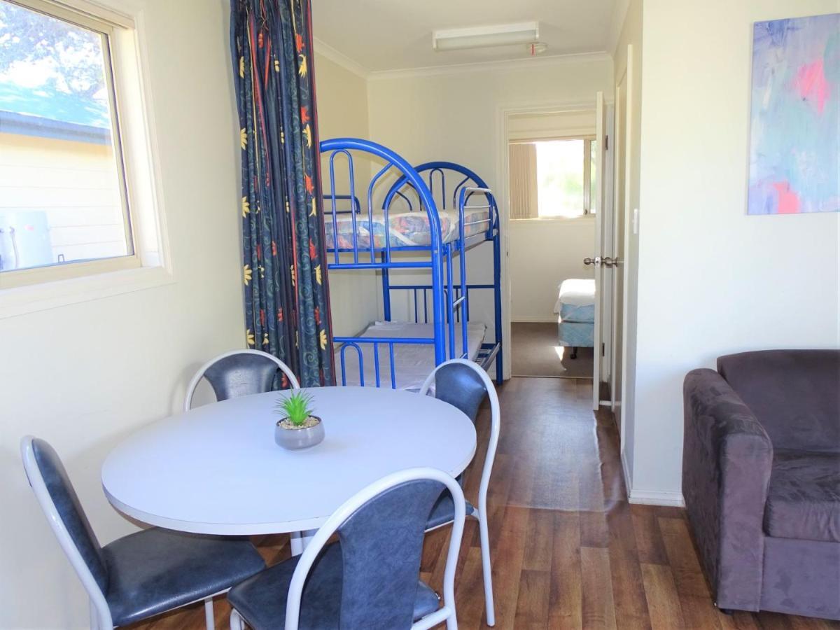 Motel Moonta Bay Cabins Port Moonta