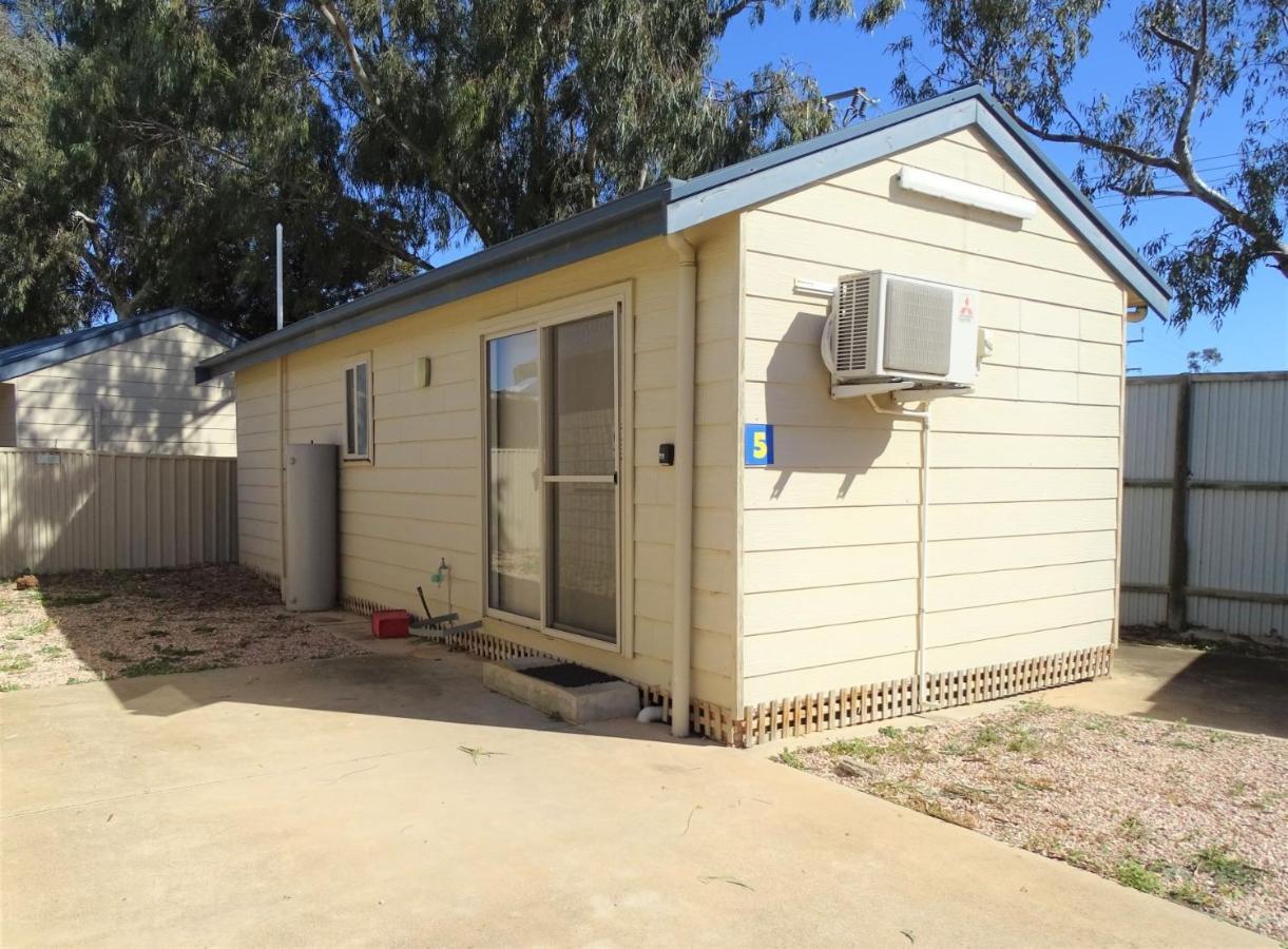 Motel Moonta Bay Cabins