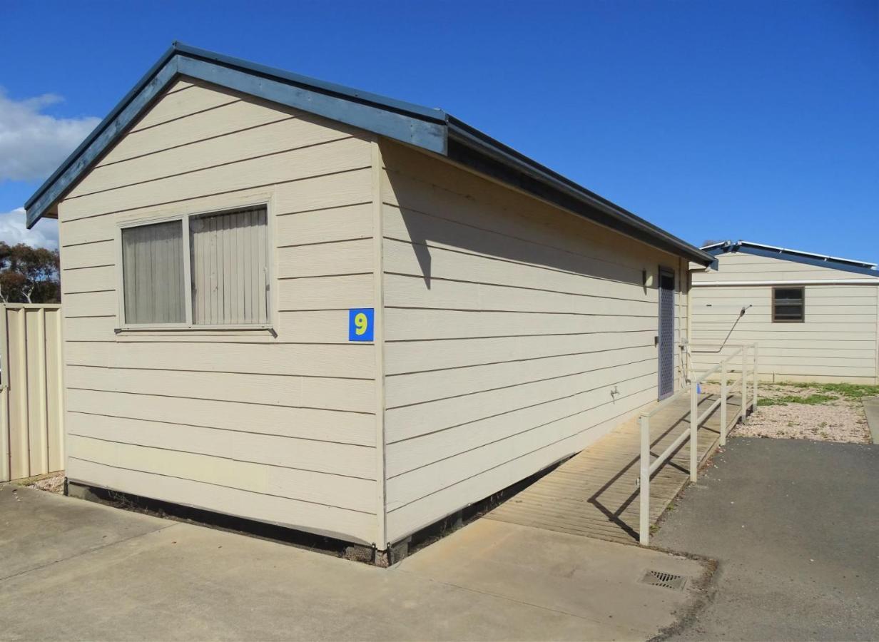 Motel Moonta Bay Cabins Port Moonta
