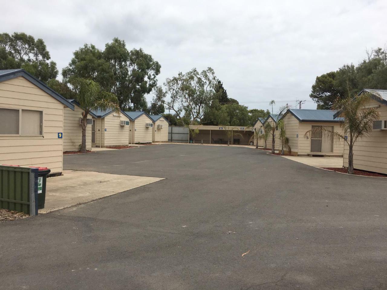 Moonta Bay Cabins