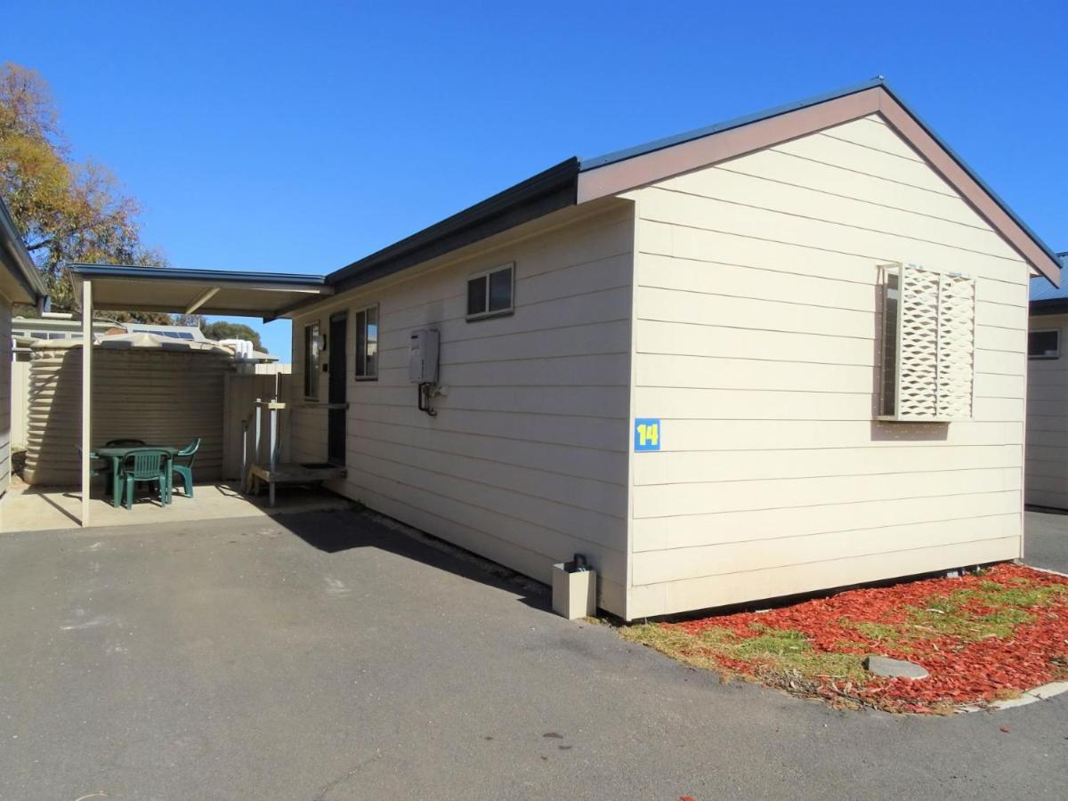 Motel Moonta Bay Cabins